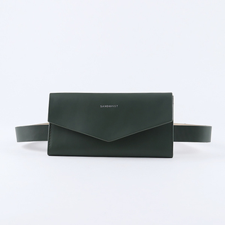 SANDQVIST （サンドクヴィスト）のショルダーバッグです。